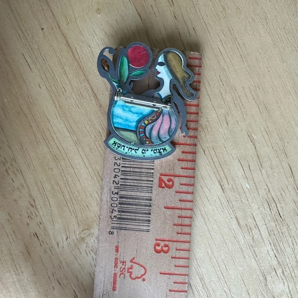 VTG Seeka Woman of Valor Judaic Brooch Pin 1.75 Inch Hand‎ Painted Crystal Bead